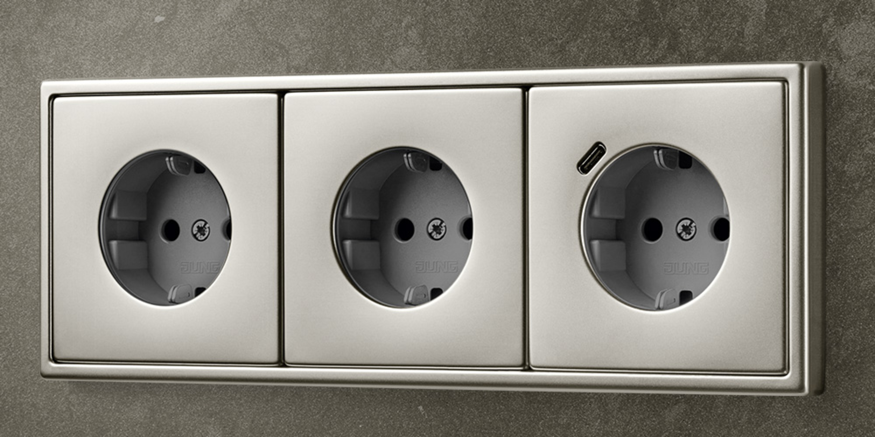 SCHUKO® Steckdosen mit USB bei Elektro Eddy in Gelnhausen